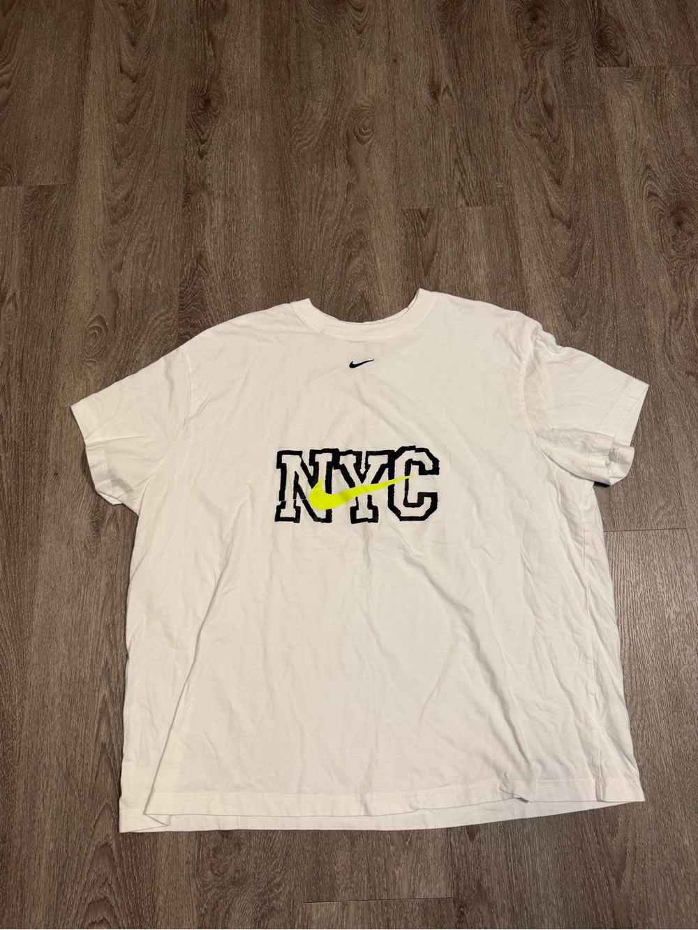 Nike House of Innovation NYC/000 Flagship Exclusive Graphic T-Shirt White Sz XXL